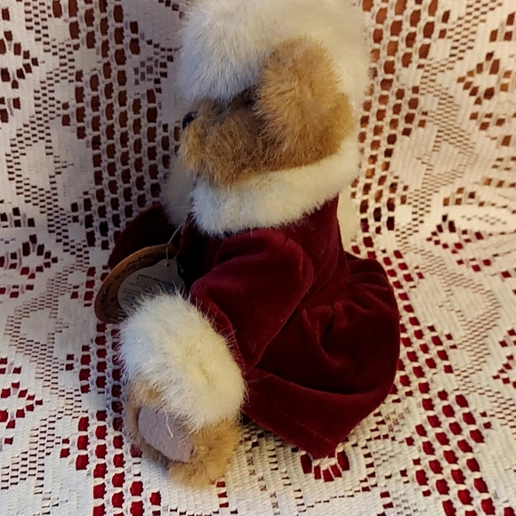 Boyd's Bailey Christmas Bear - Picture 6 of 12